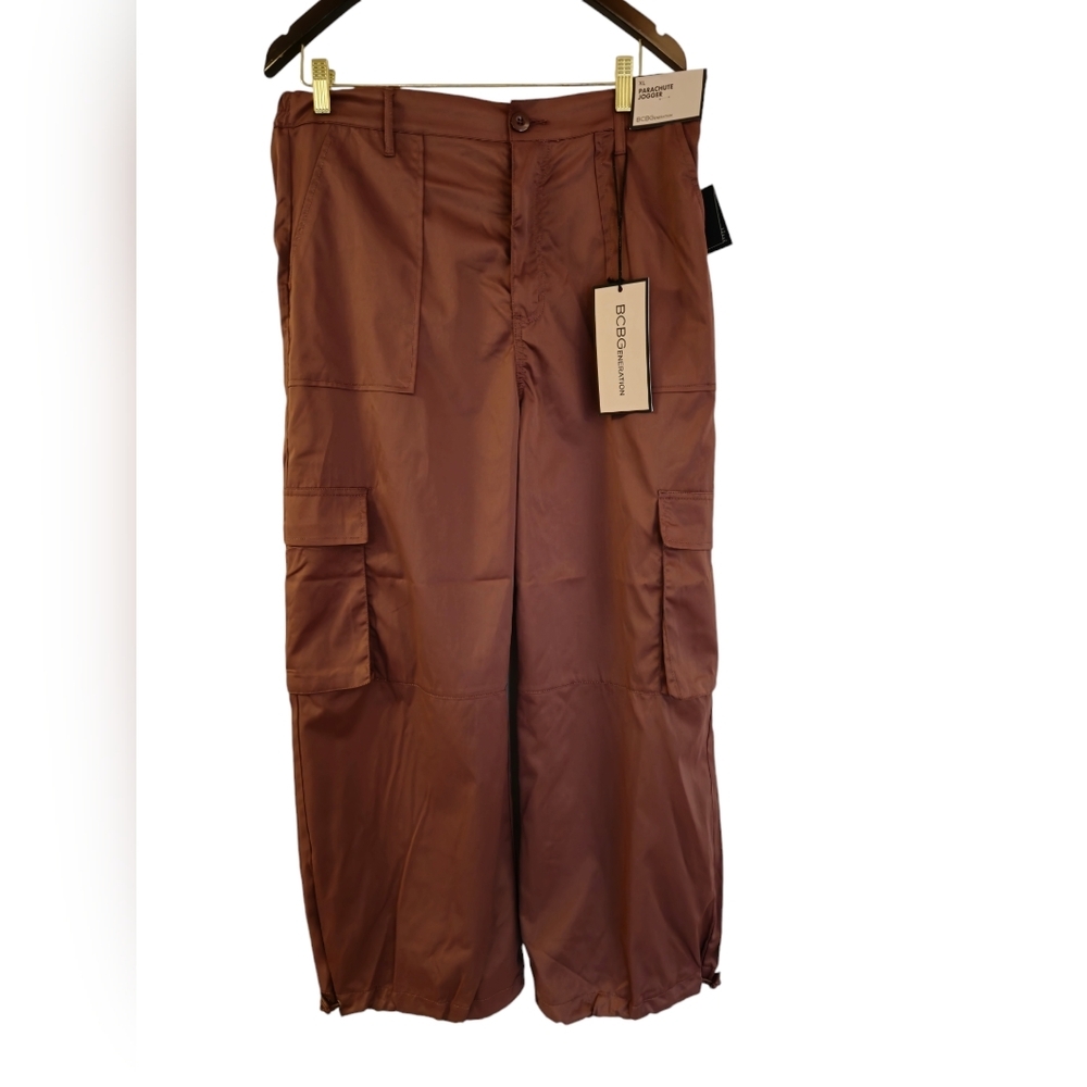NWT BCBG Generation Parachute Jogger Pants Size XL Chestnut Brown